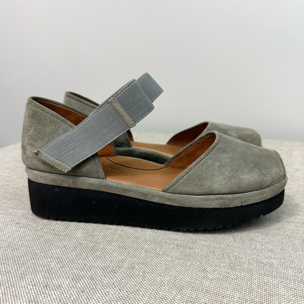 L'Amour Des Pieds Amadour Platform Sandal Gray Suede Peep Toe Size 9.5W Wide